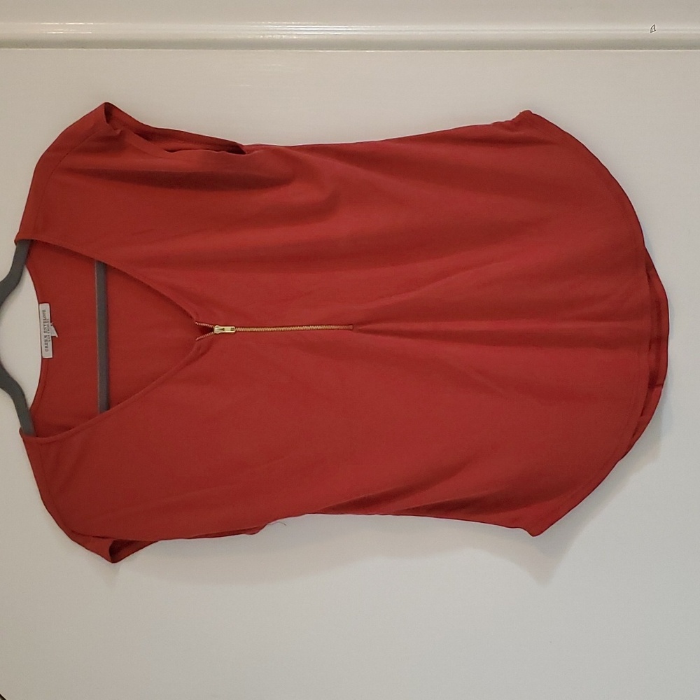 Green Envelope Medium Brick Red Zip Front Top